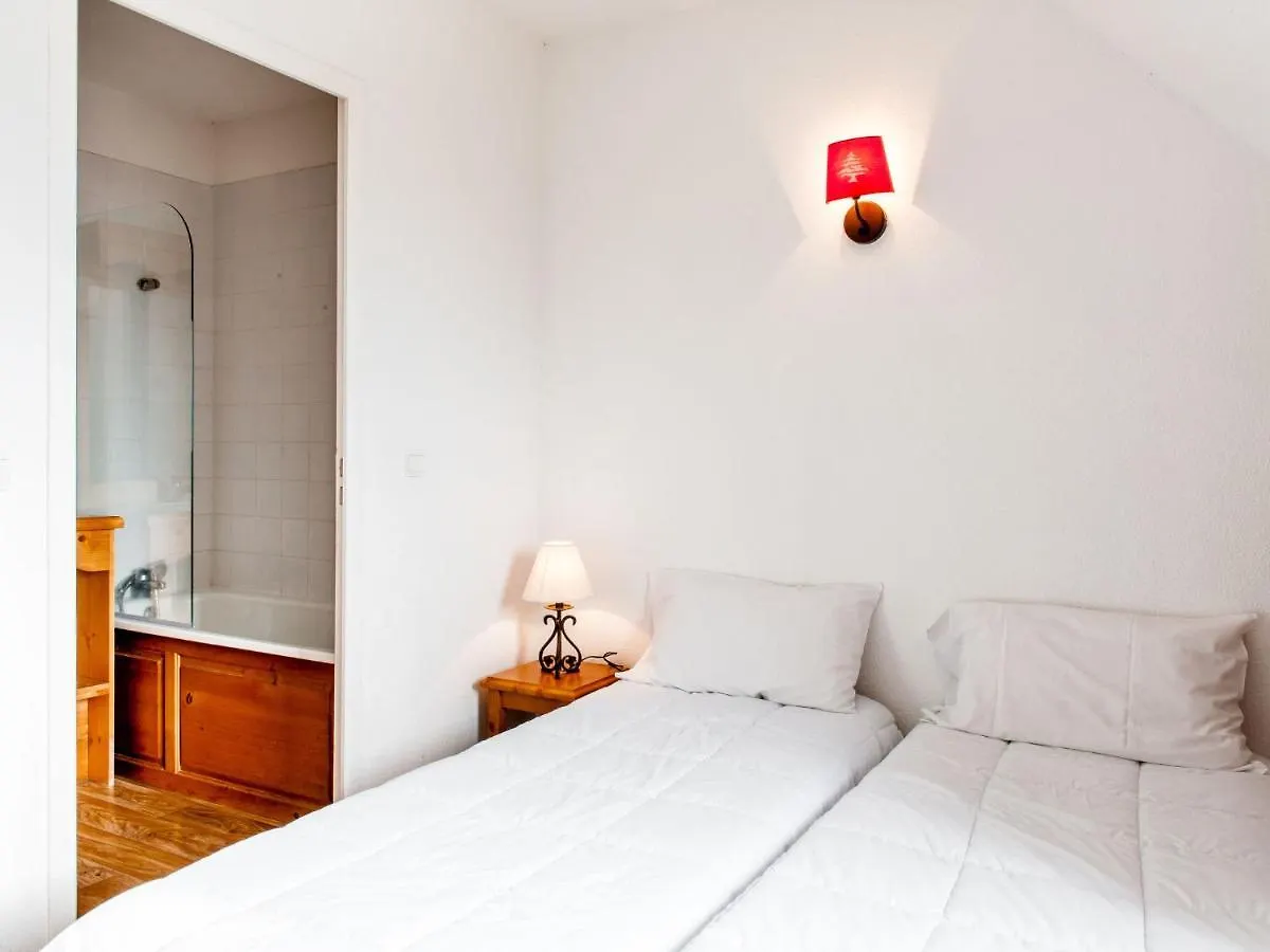 Apartment Le Bois De La Reine-4 By Interhome Super Besse