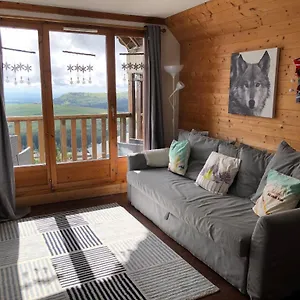 Lama-gîte-des-puys T3 Lamado Vue époustouflante Sud Avec Grande Terrasse Appartement